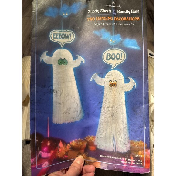 Vintage Halloween Party Hanging Ghost Decorations Set With Bat & Paper Ghosts - Picture 8 of 8